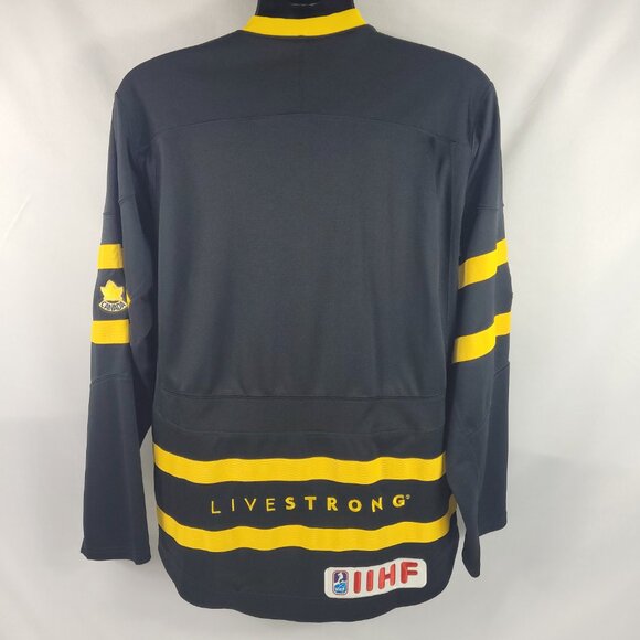 Team Canada Olympics IIHF 2013 Hockey Jersey Nike Men's size Small - Picture 2 of 3